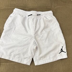 Jordan Boys' Jumpman Woven
Play Shorts